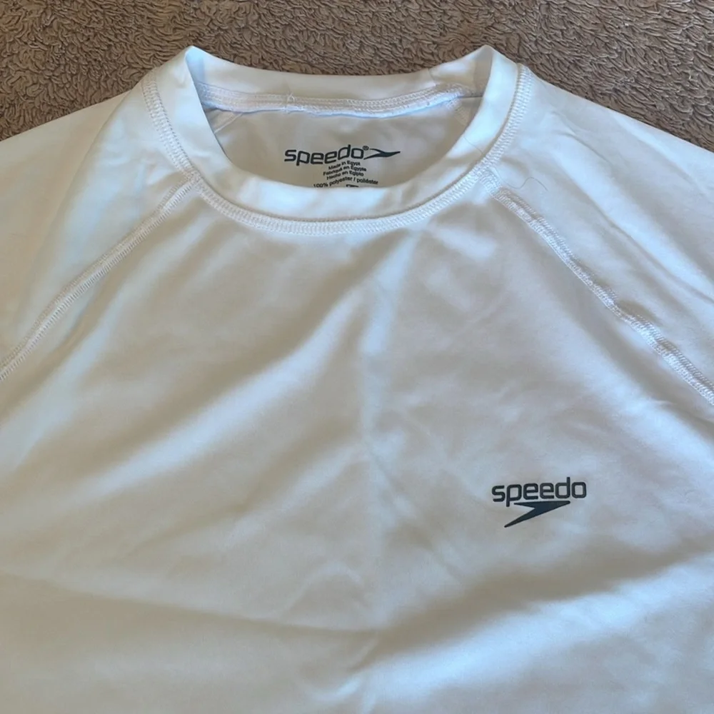 SPEEDO Men’s Dri Fit UPF Swim Shirt - size Small - Picture 4 of 14